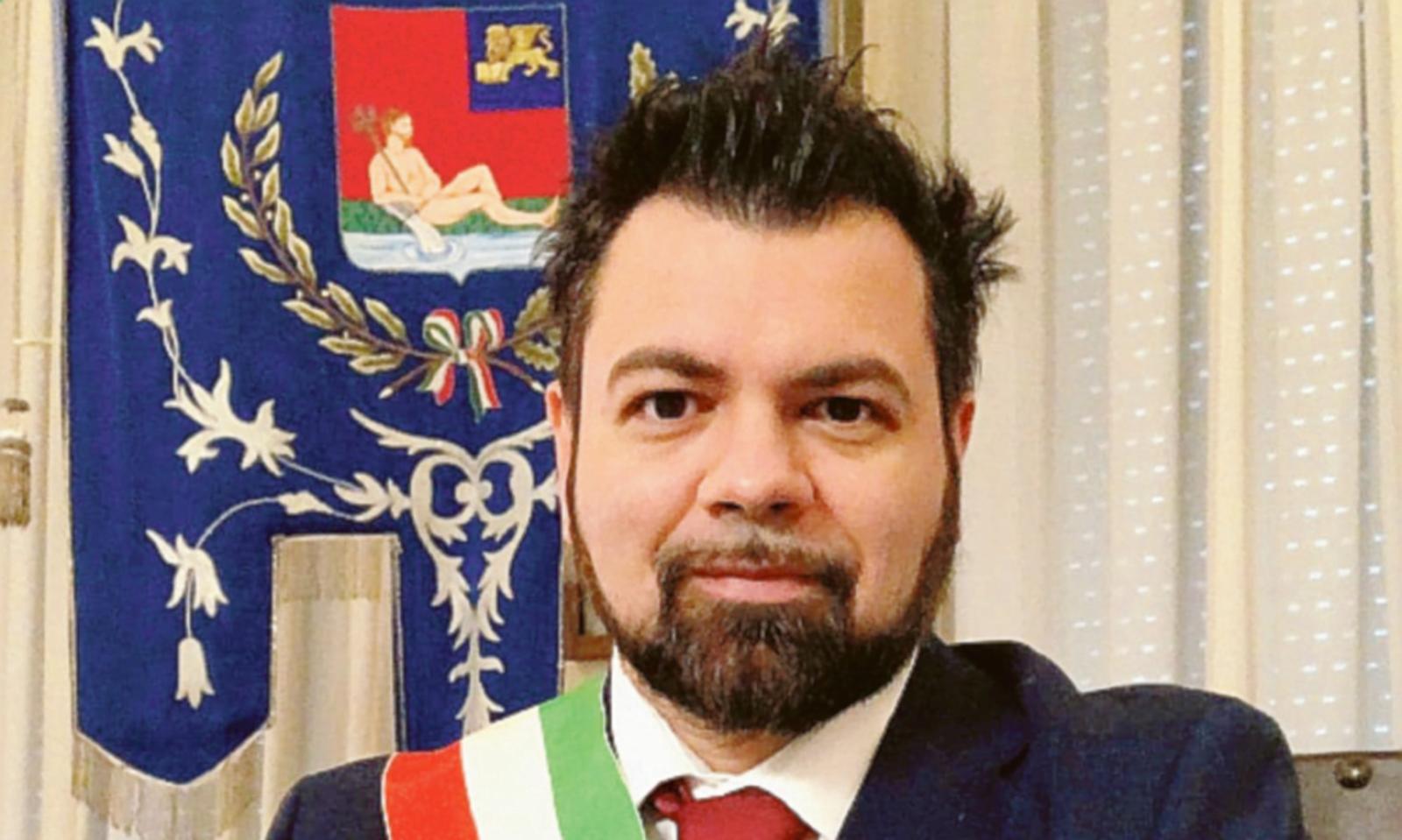 Due ponti e municipio a nuovo: arrivano i fondi