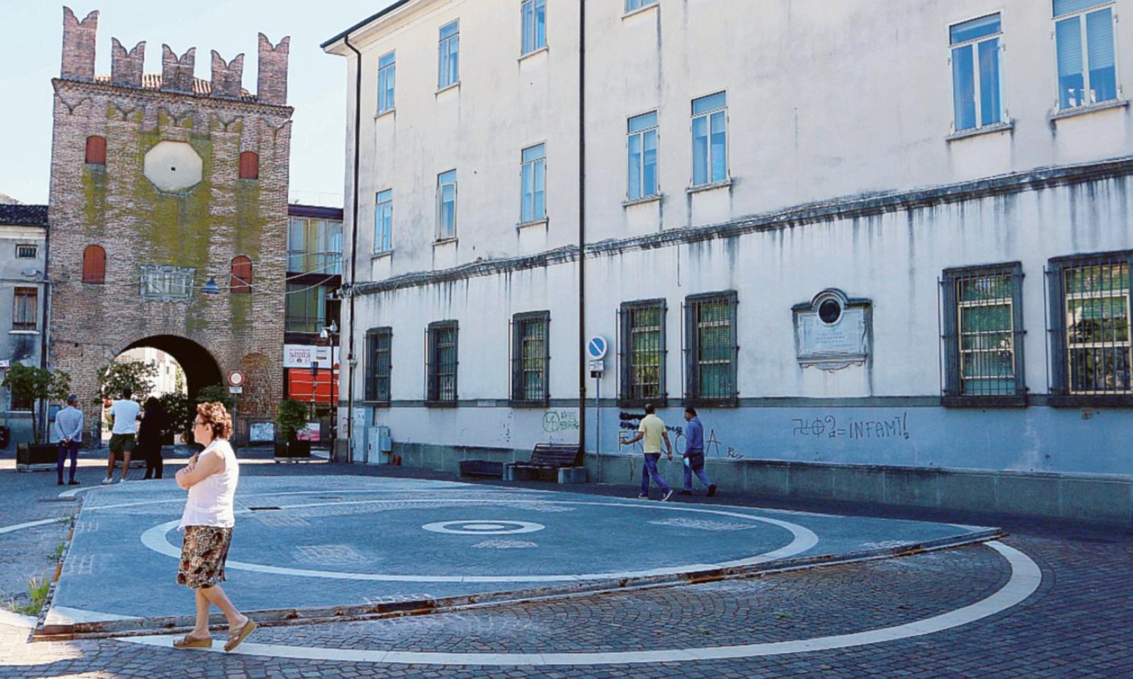 La provocazione: un monumento dove c&rsquo;era il chiosco?