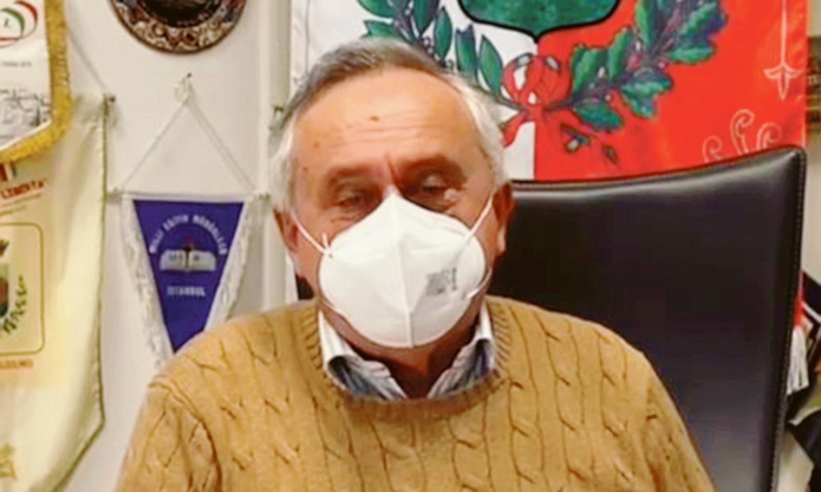 Scuole chiuse per due settimane