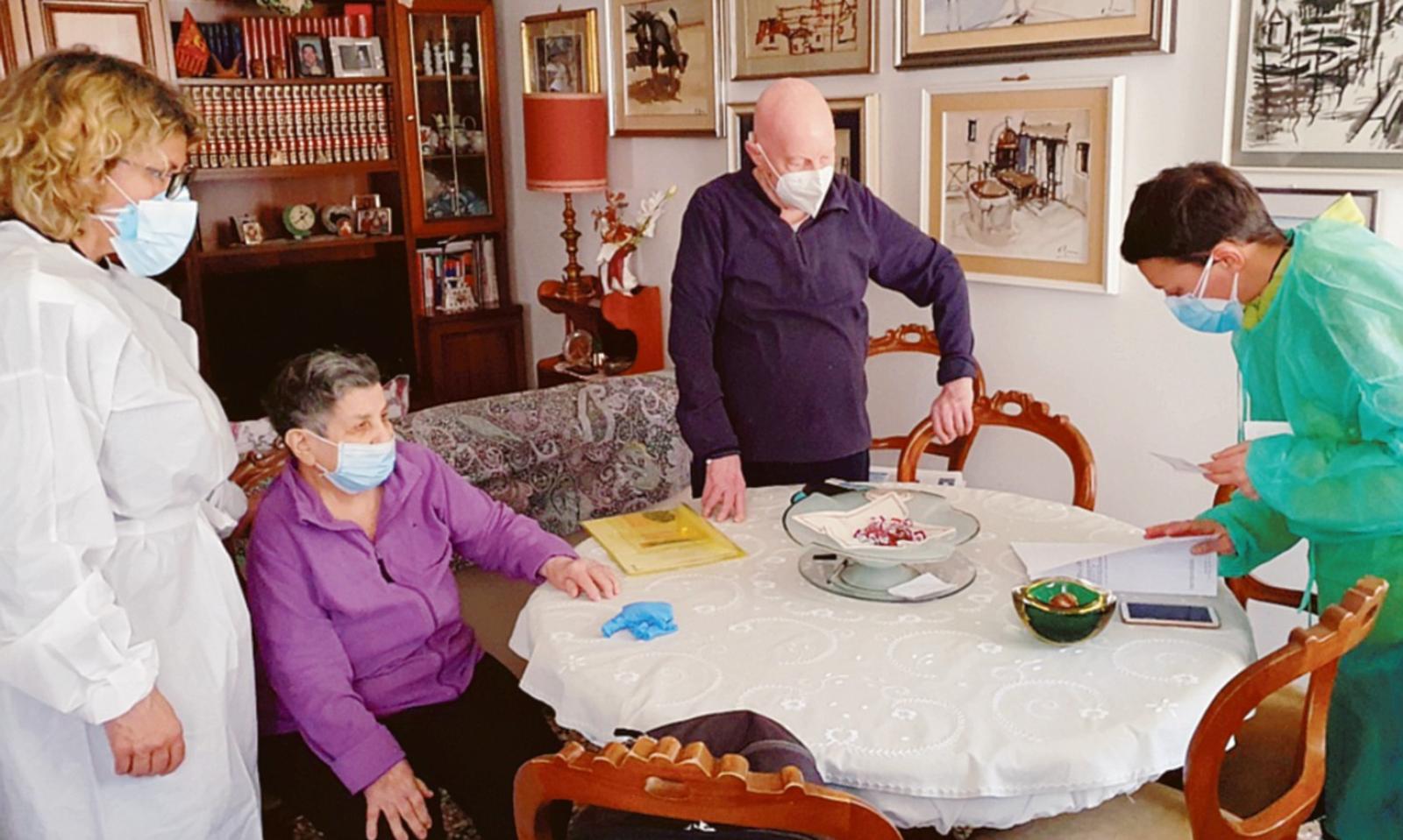 Vaccinati sette prof su dieci