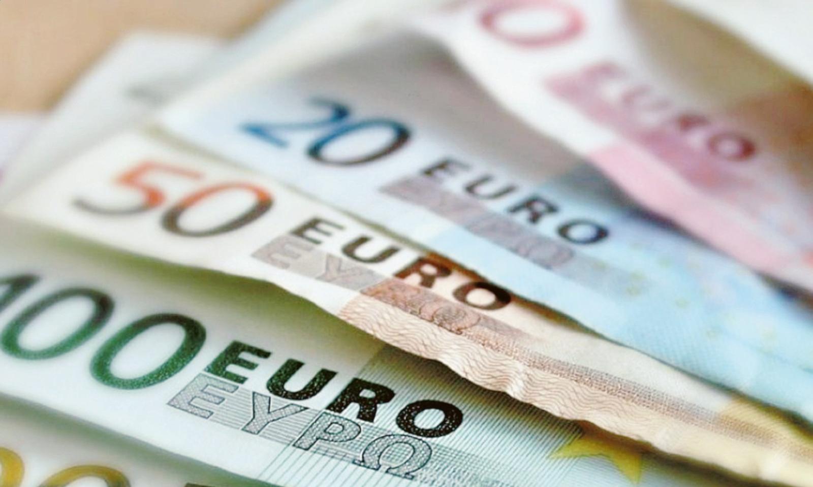 Dl sostegni, la corsa dei consulenti