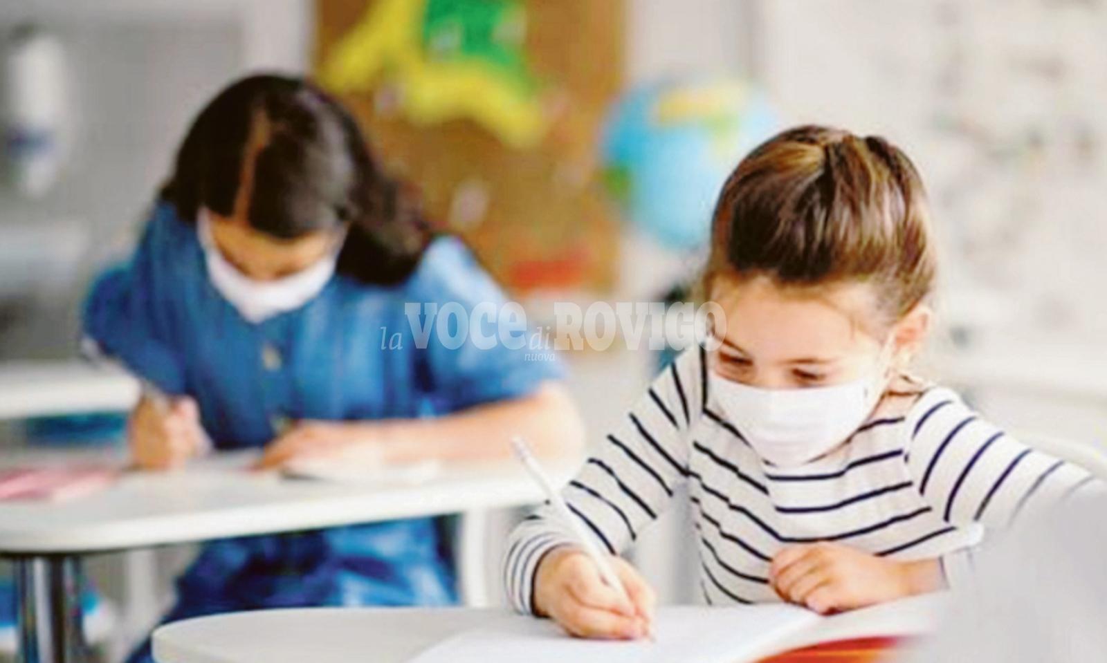 Domani i negozi, poi le scuole