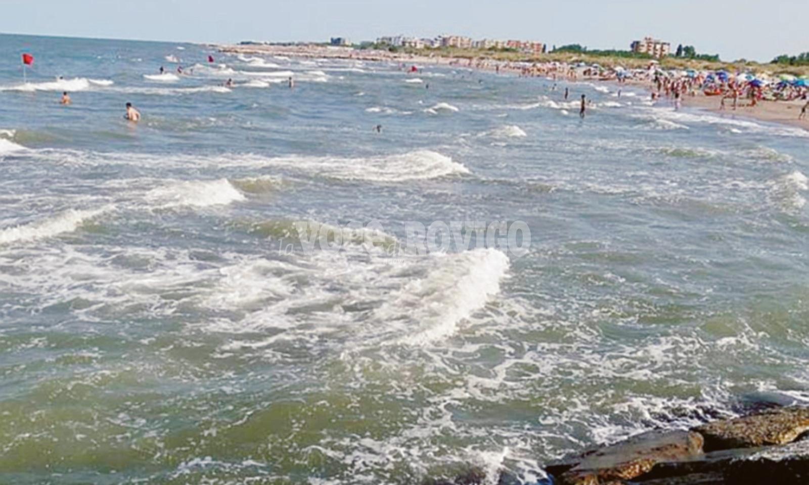 Il litorale torna balneabile