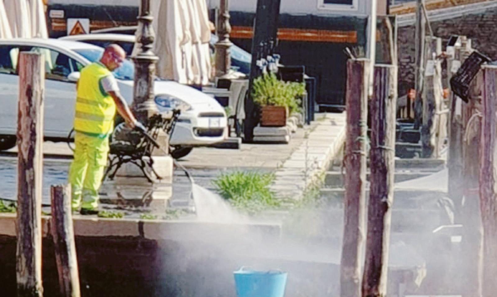 Vie tirate a lucido col nuovo getto igienizzante