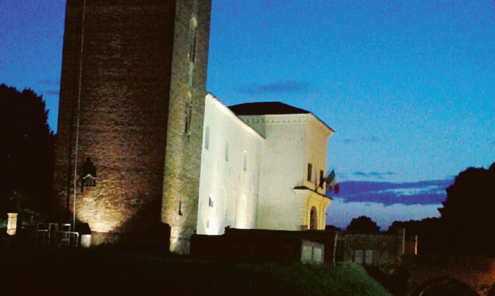 Teatro e Castello, adesso si parte