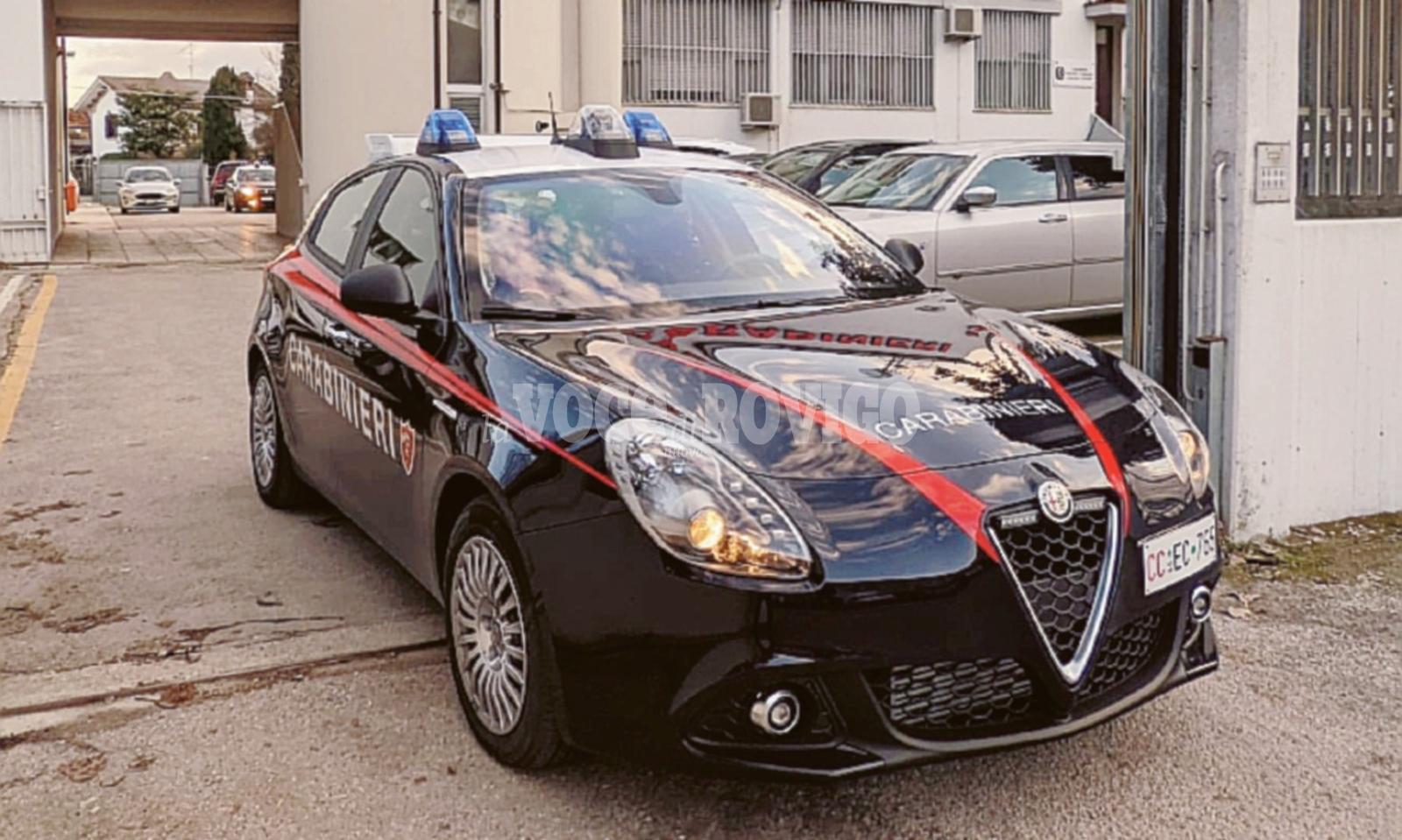 le iene televisione italia 1 adria  insulti  studenti  carabinieri  indagine  lettere anonime  