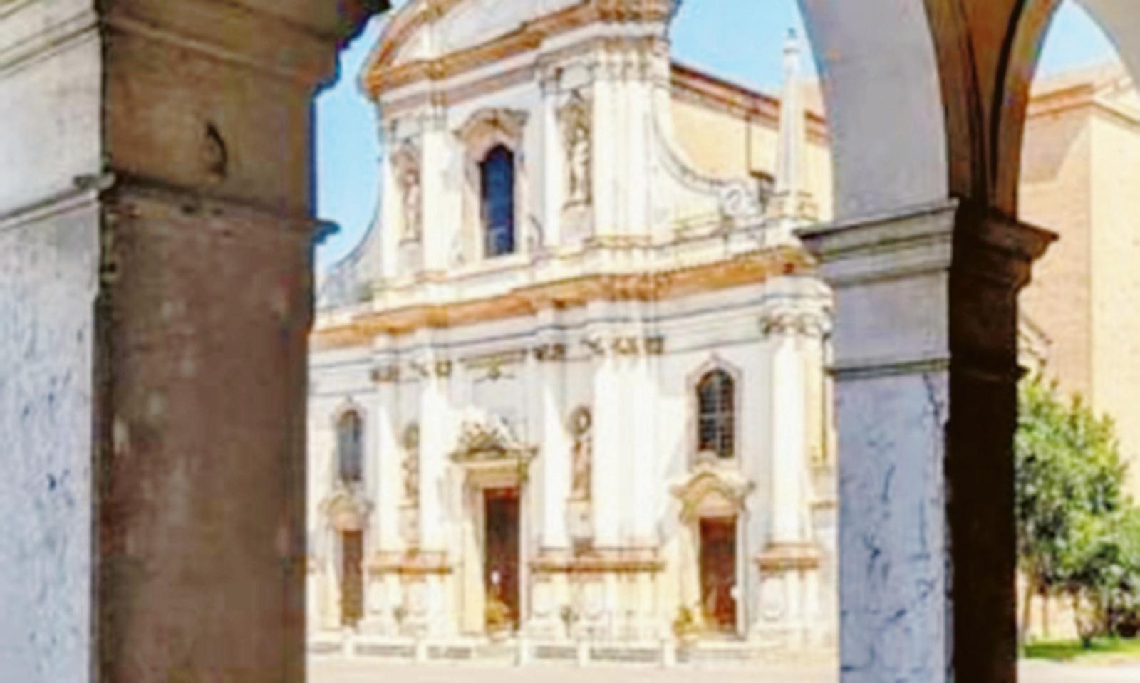 &ldquo;La piazza non si valorizza cos&igrave;&rdquo;