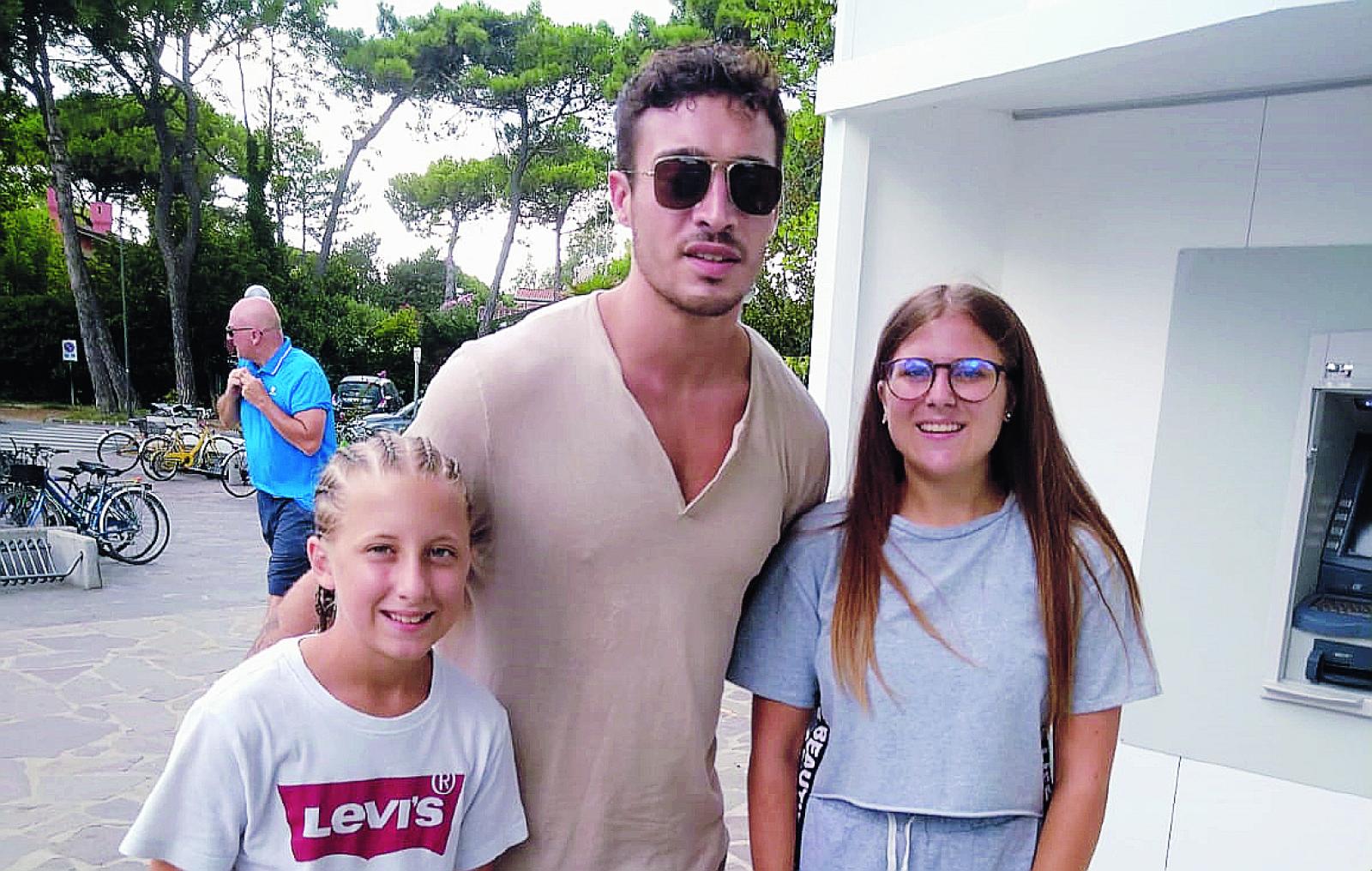 Caccia ai selfie sull&rsquo;isola