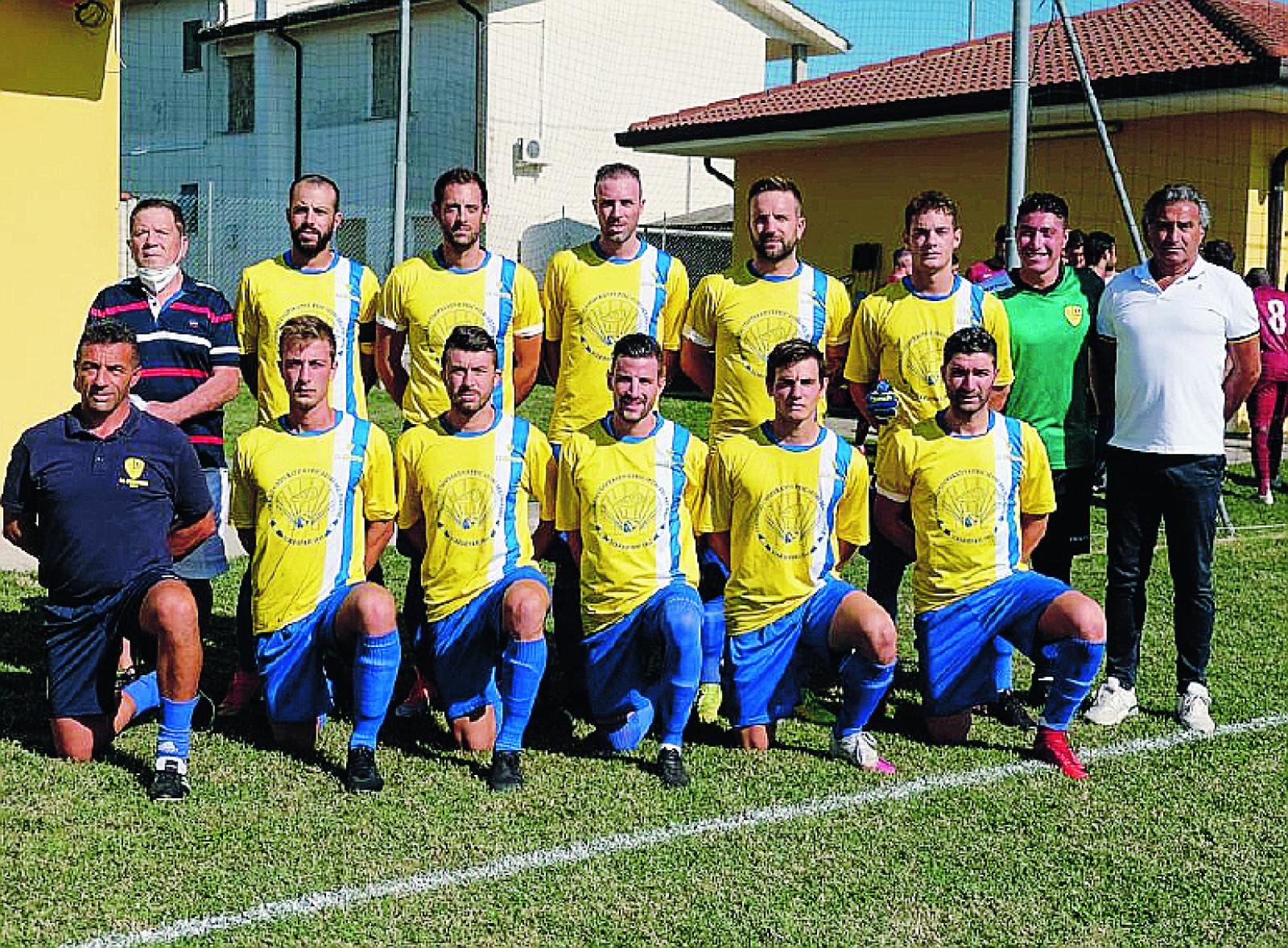 Scardovari, tonfo fuori casa