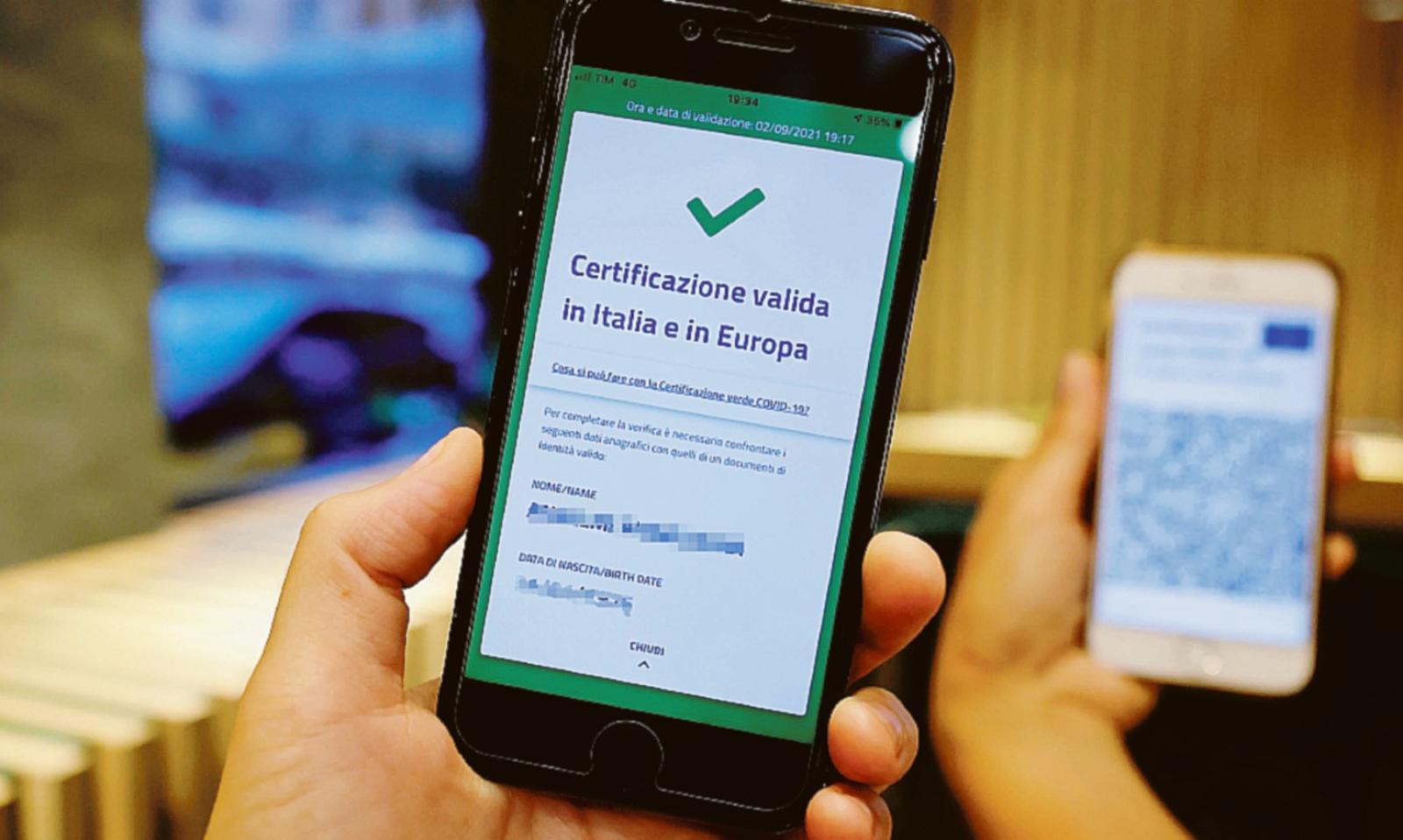 Mancano tre giorni al Green pass day, controlli in Comune e Provincia