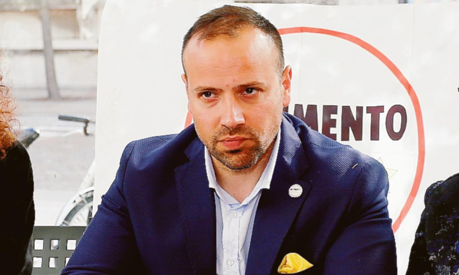 Maniezzo: &ldquo;In consiglio niente pass. Al lavoro chiss&agrave;&rdquo;