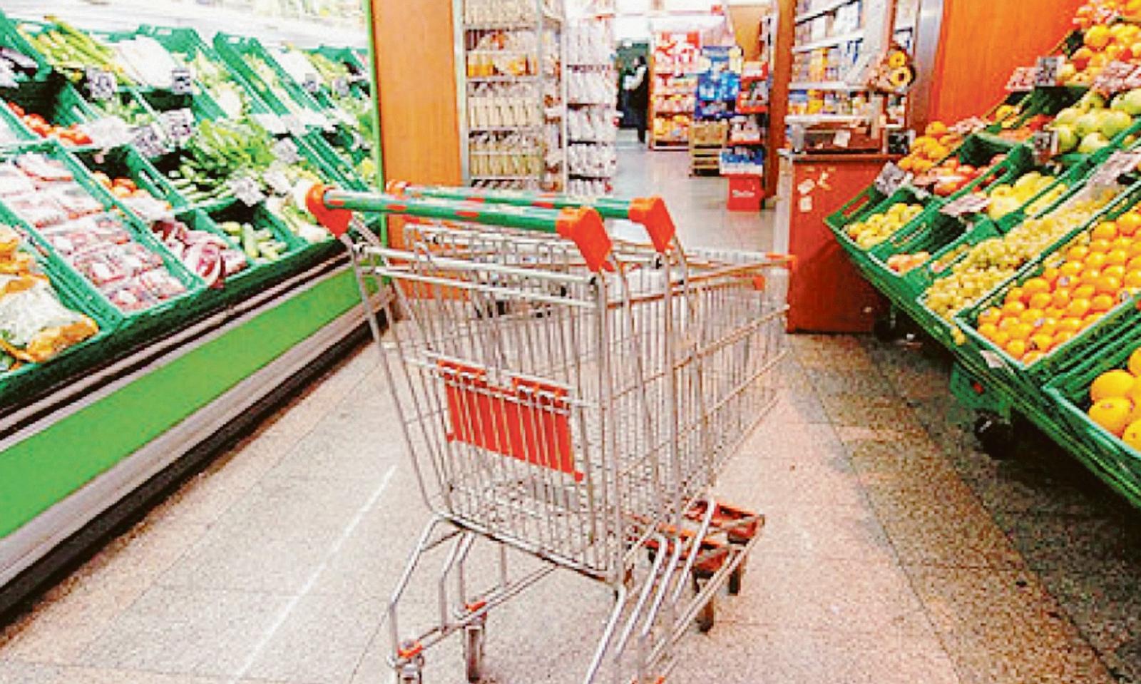 Stangata prezzi, mille euro a famiglia