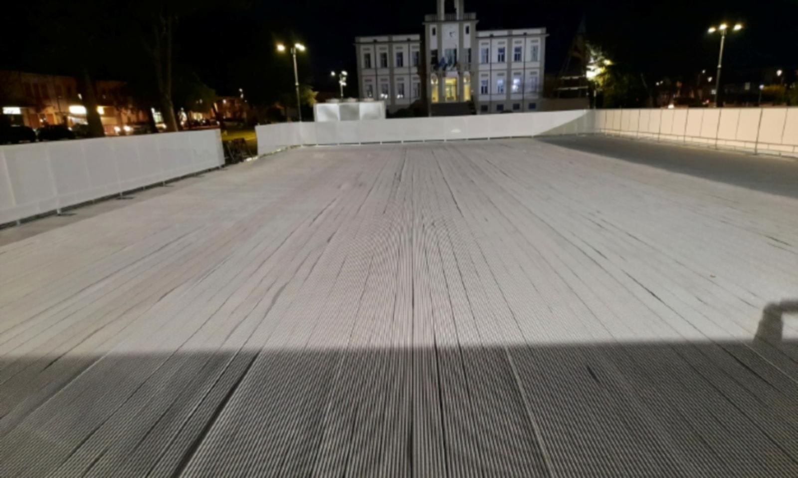 La pista di pattinaggio &egrave; ormai pronta per aprire