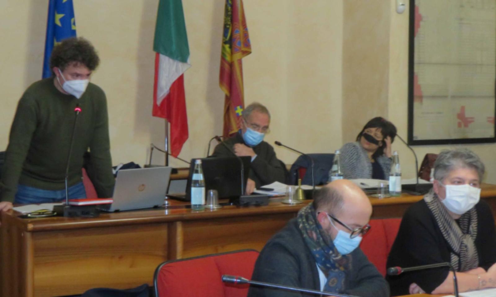 Caso Mecenati, la questione non si chiarisce