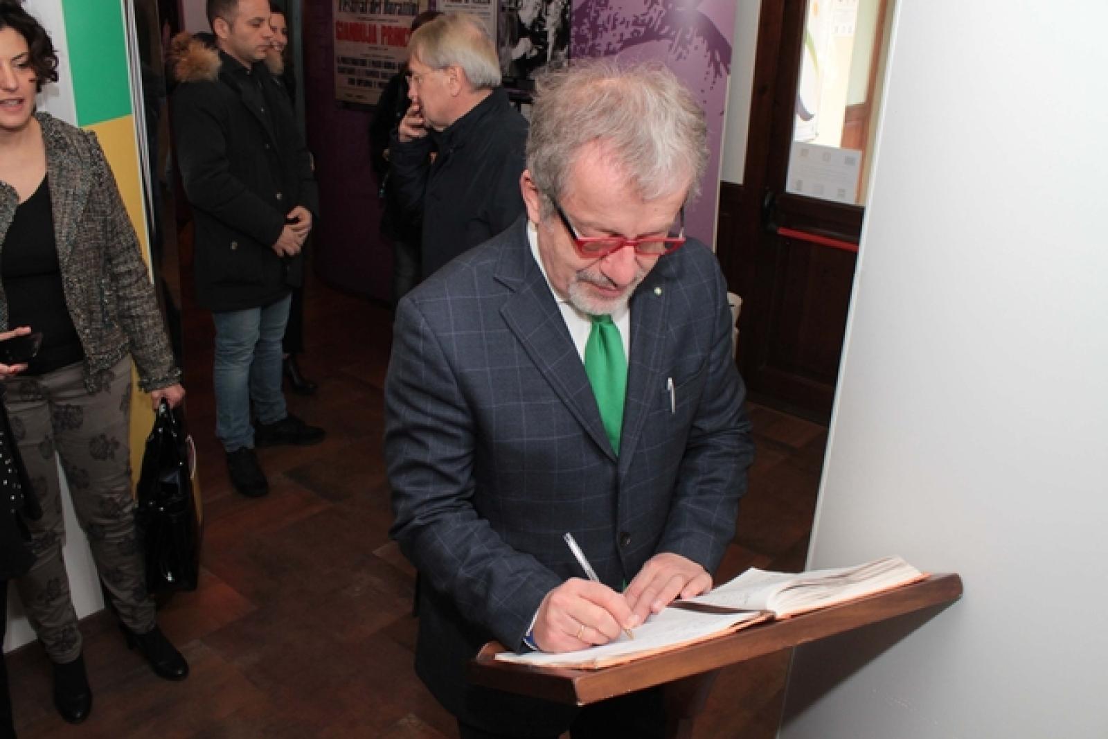 Roberto Maroni Museo della Giostra Bergantino 28