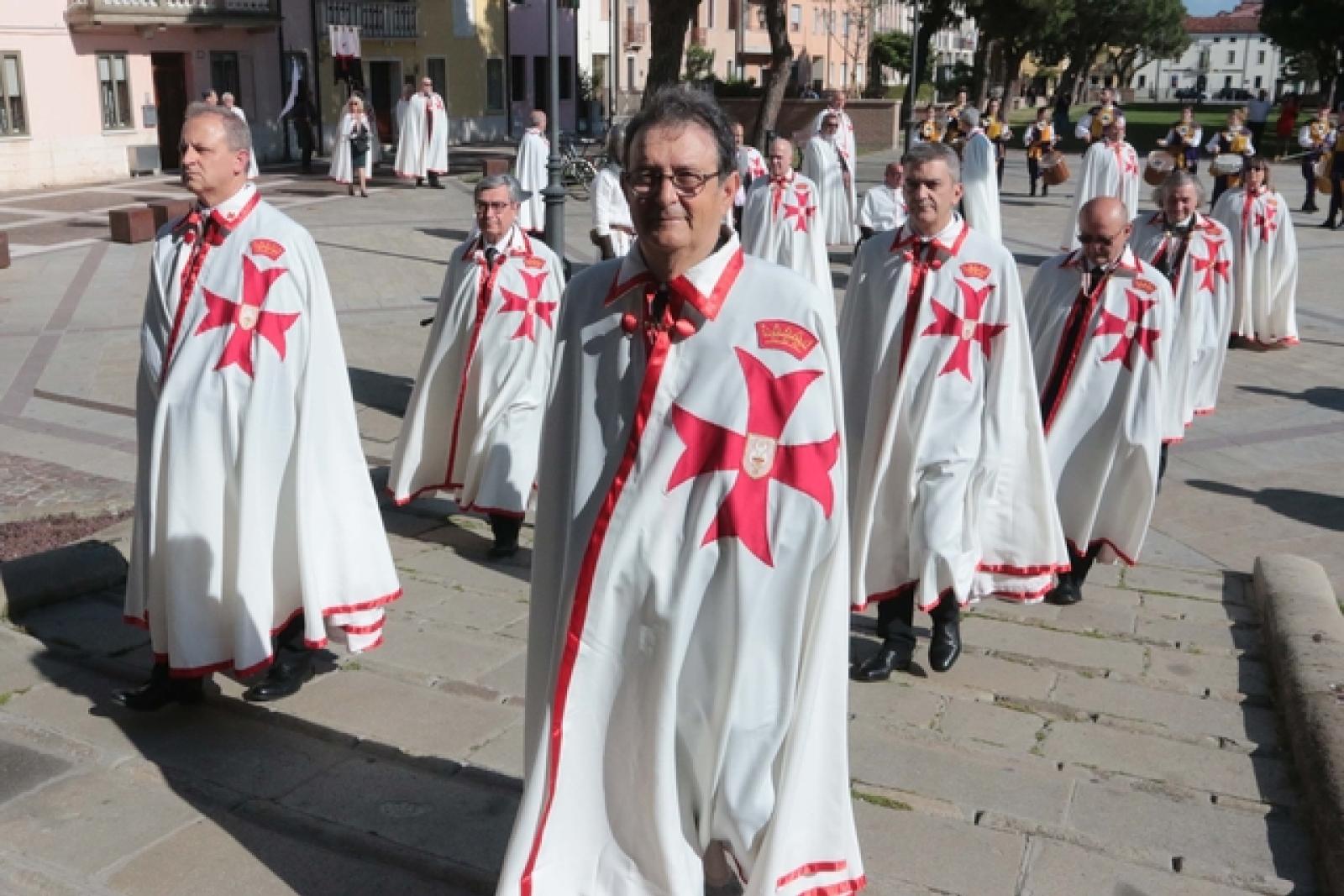 Templari Piazza Rotonda 11