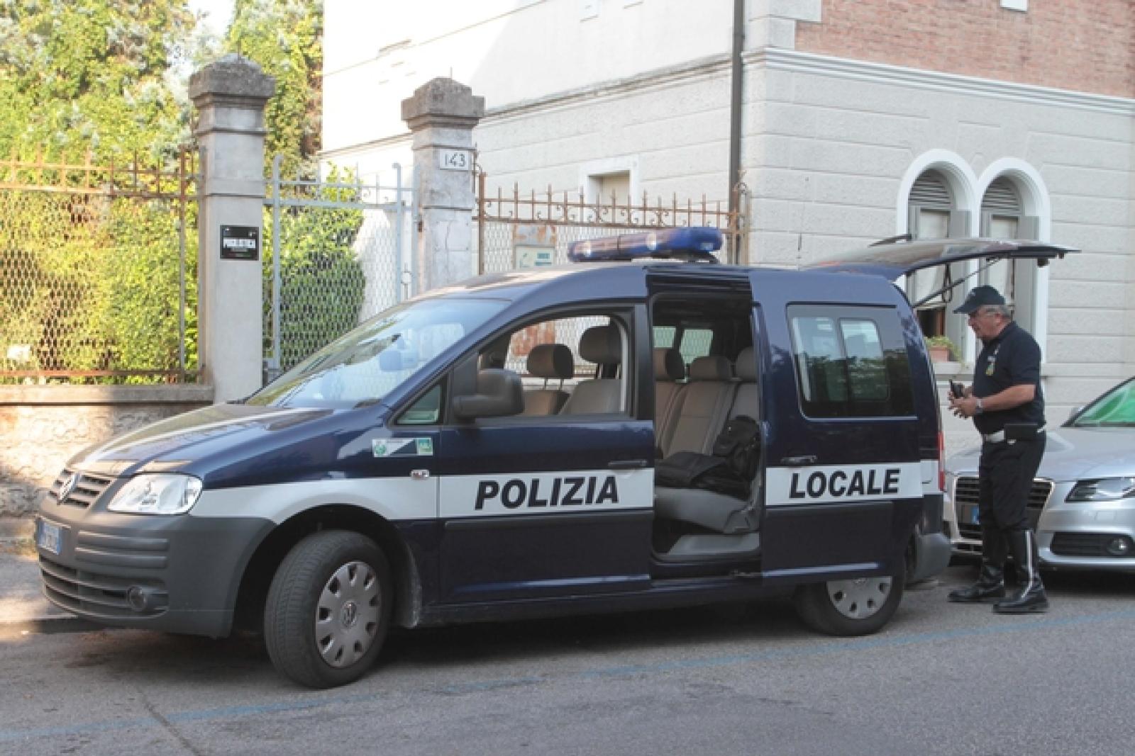 Vigili Urbani a Rovigo in Viale Trieste