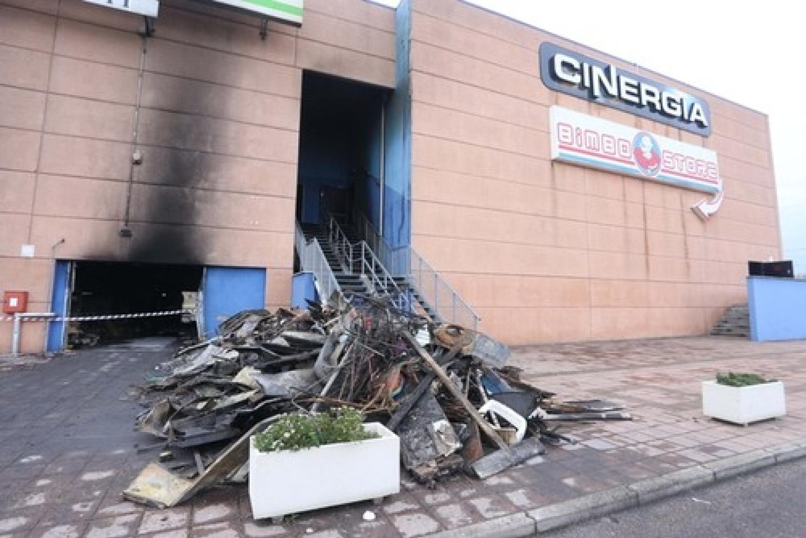 Cinergia New Look Market incendio 18