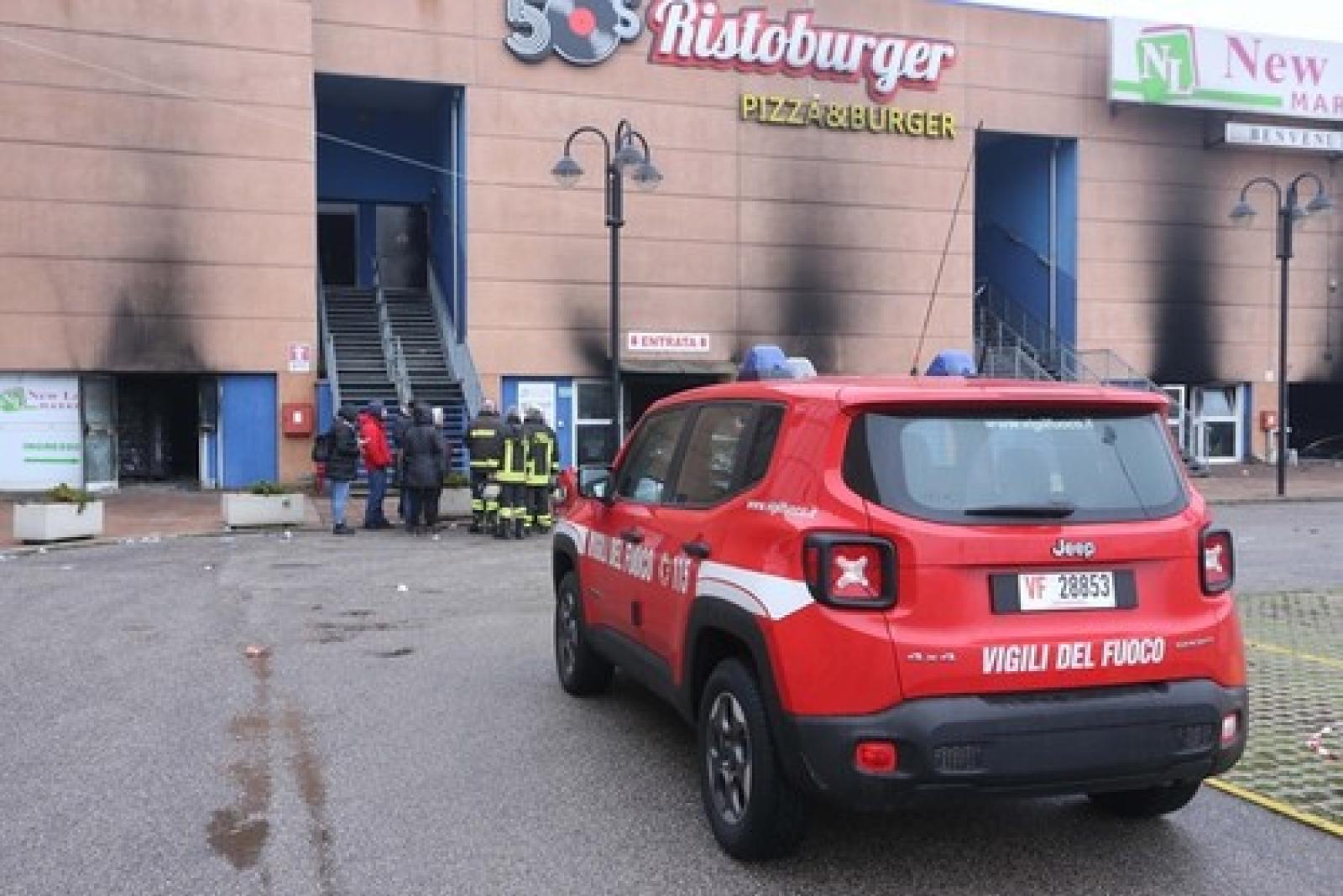 New Look Market Cinergia Vigili del Fuoco 3