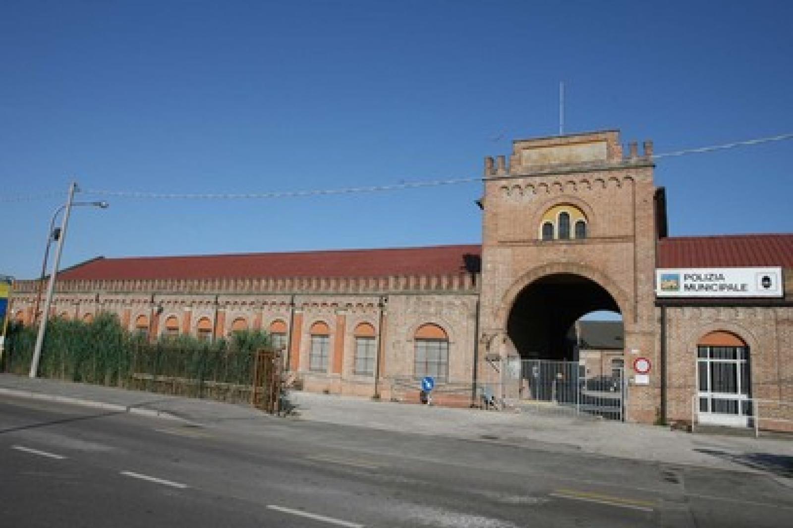 Topi nella sede dei vigili urbani
