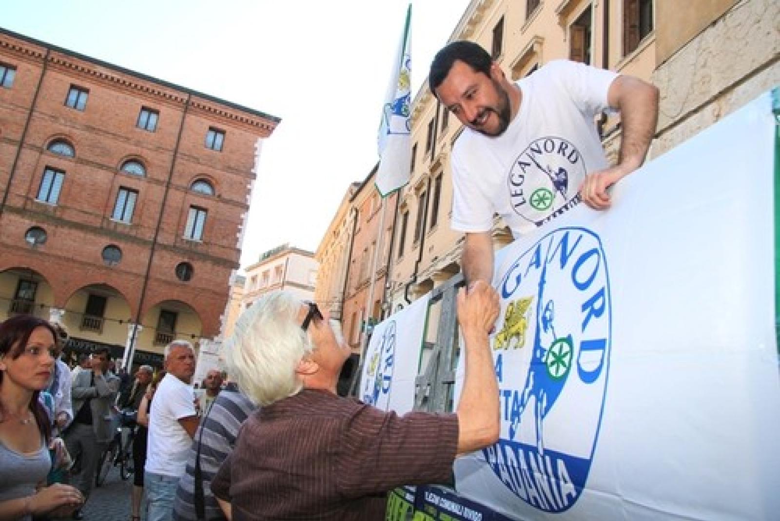 Matteo Salvini Piazza Vittorio E.II 8