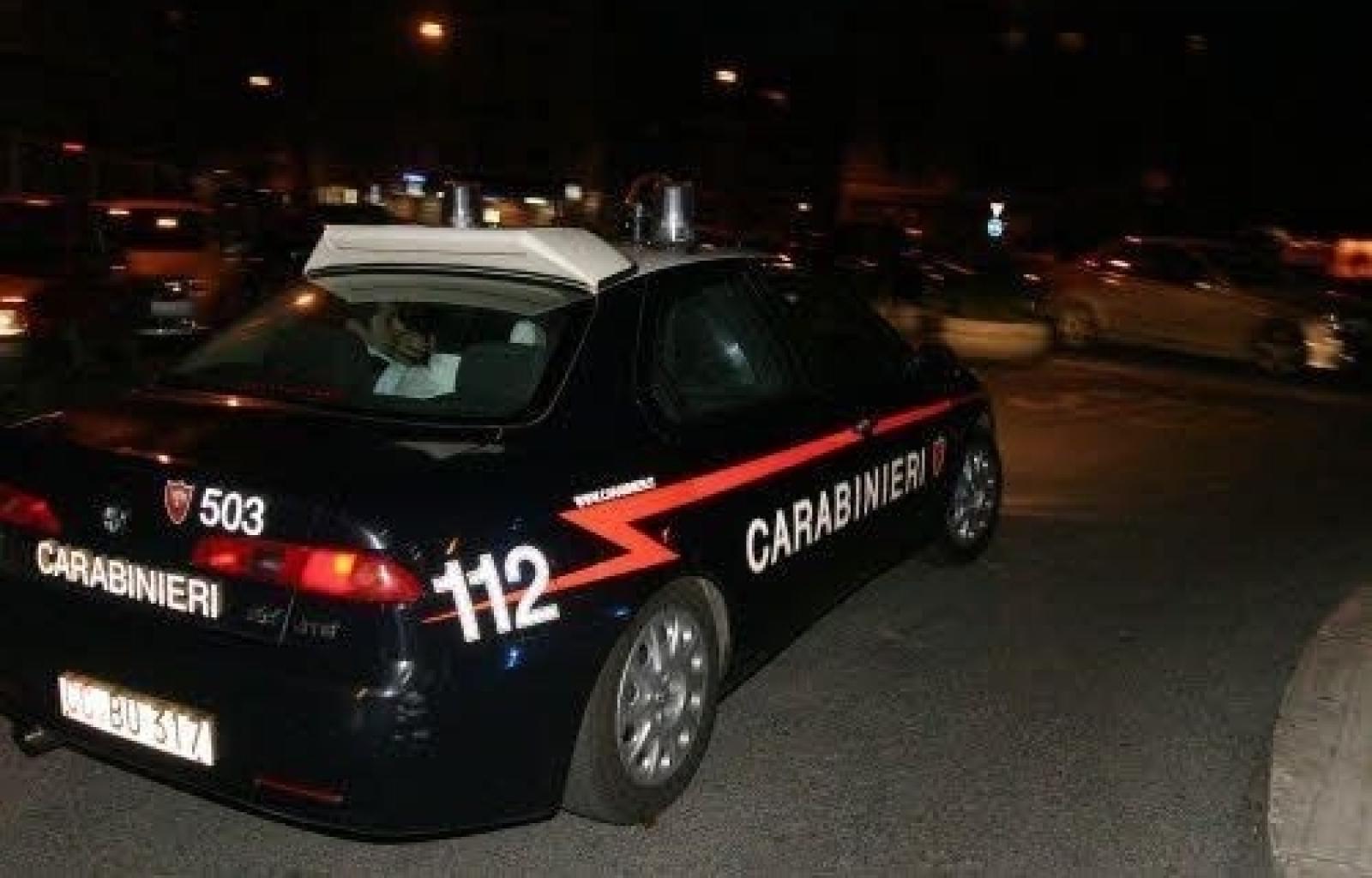 Assalto notturno al bar per forzare le slot