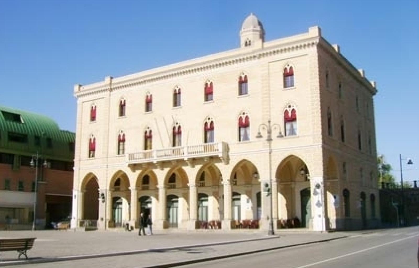 municipio cavarzere1.JPG