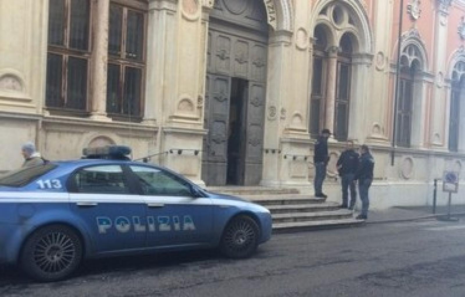 Allarme bomba tribunale Rovigo.JPG