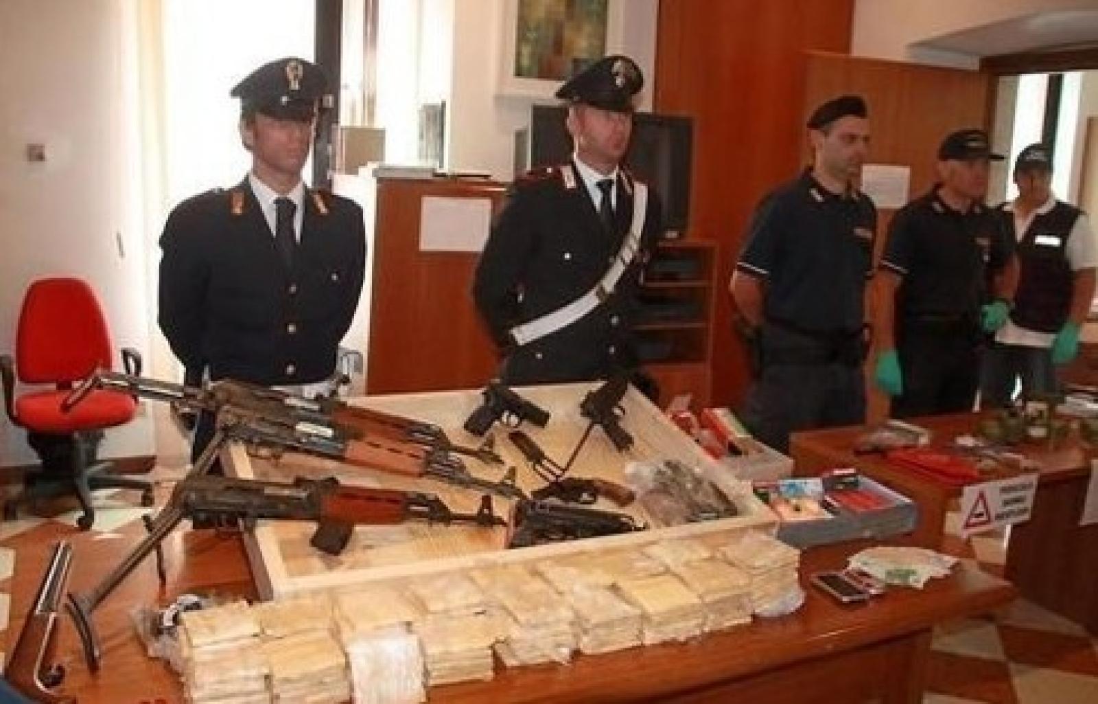 armi sequestrate badia.JPG