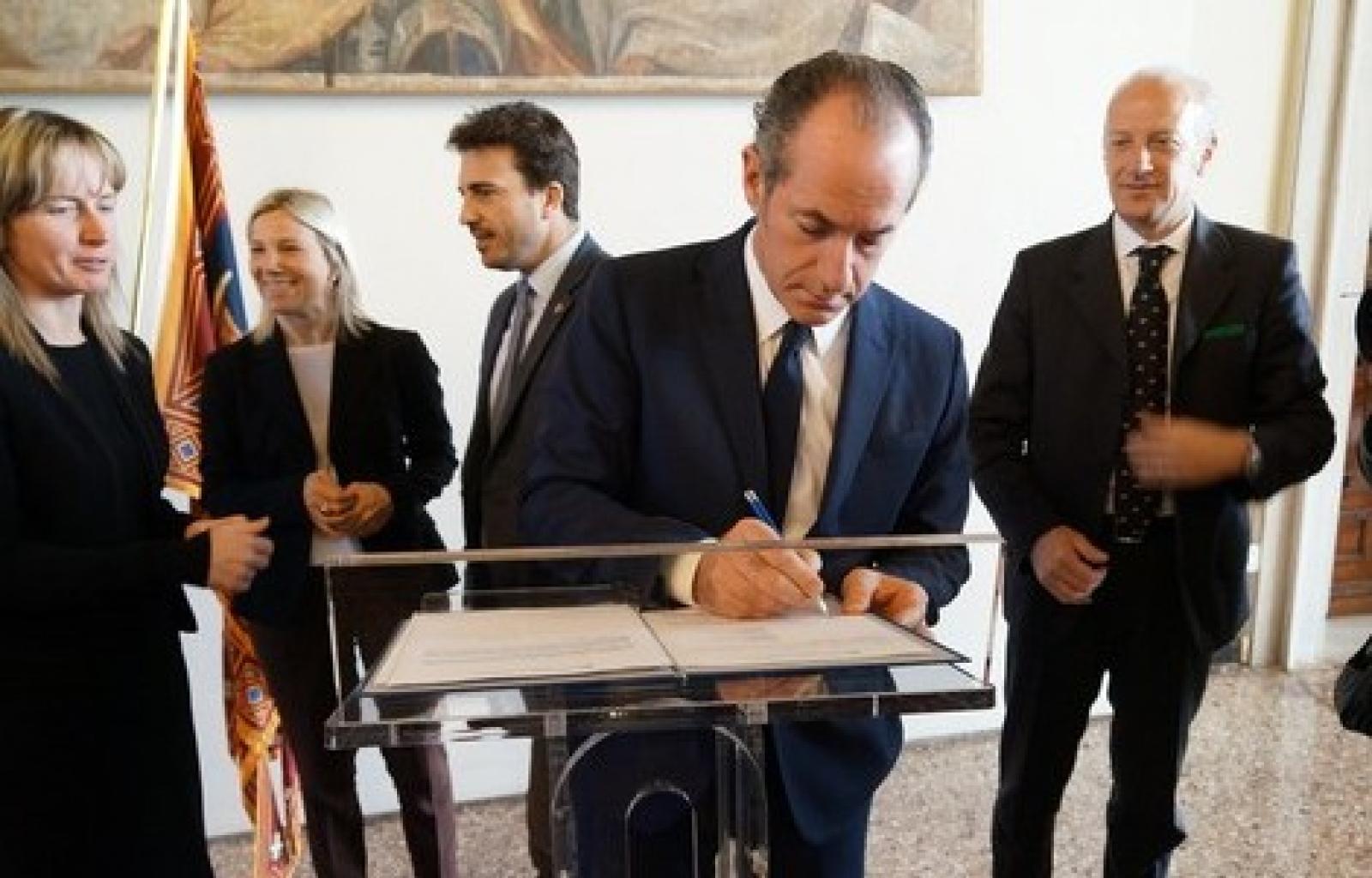Veneto Autonomia Zaia firma (3).JPG