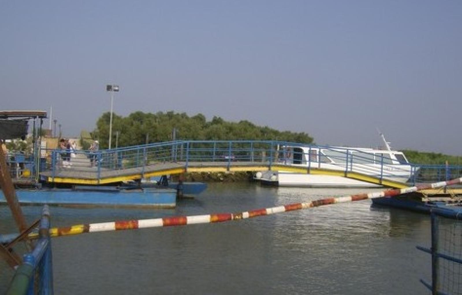 ponte barricata1.JPG