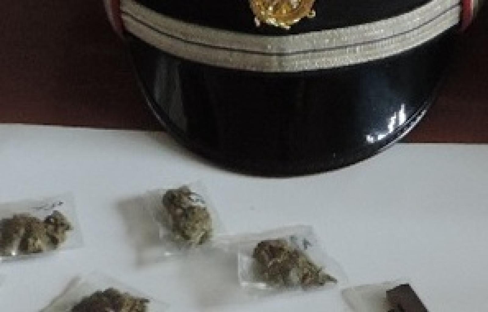 Parte del materiale sequestrato Taglio di Po.jpg