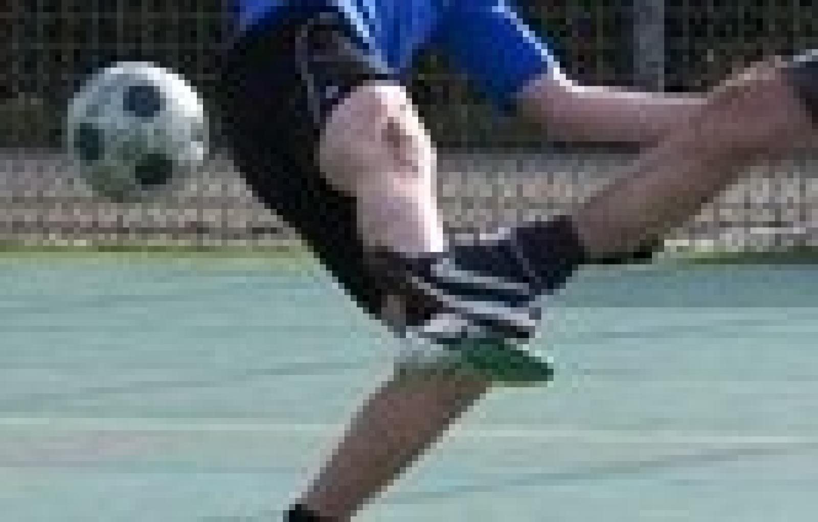 contrasto calcetto.jpg