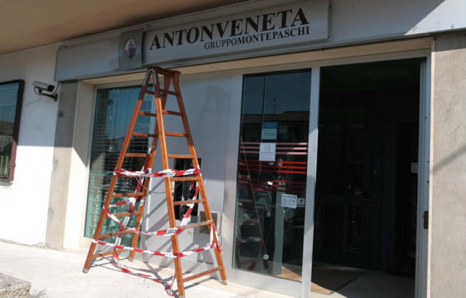 antonveneta borsea.JPG