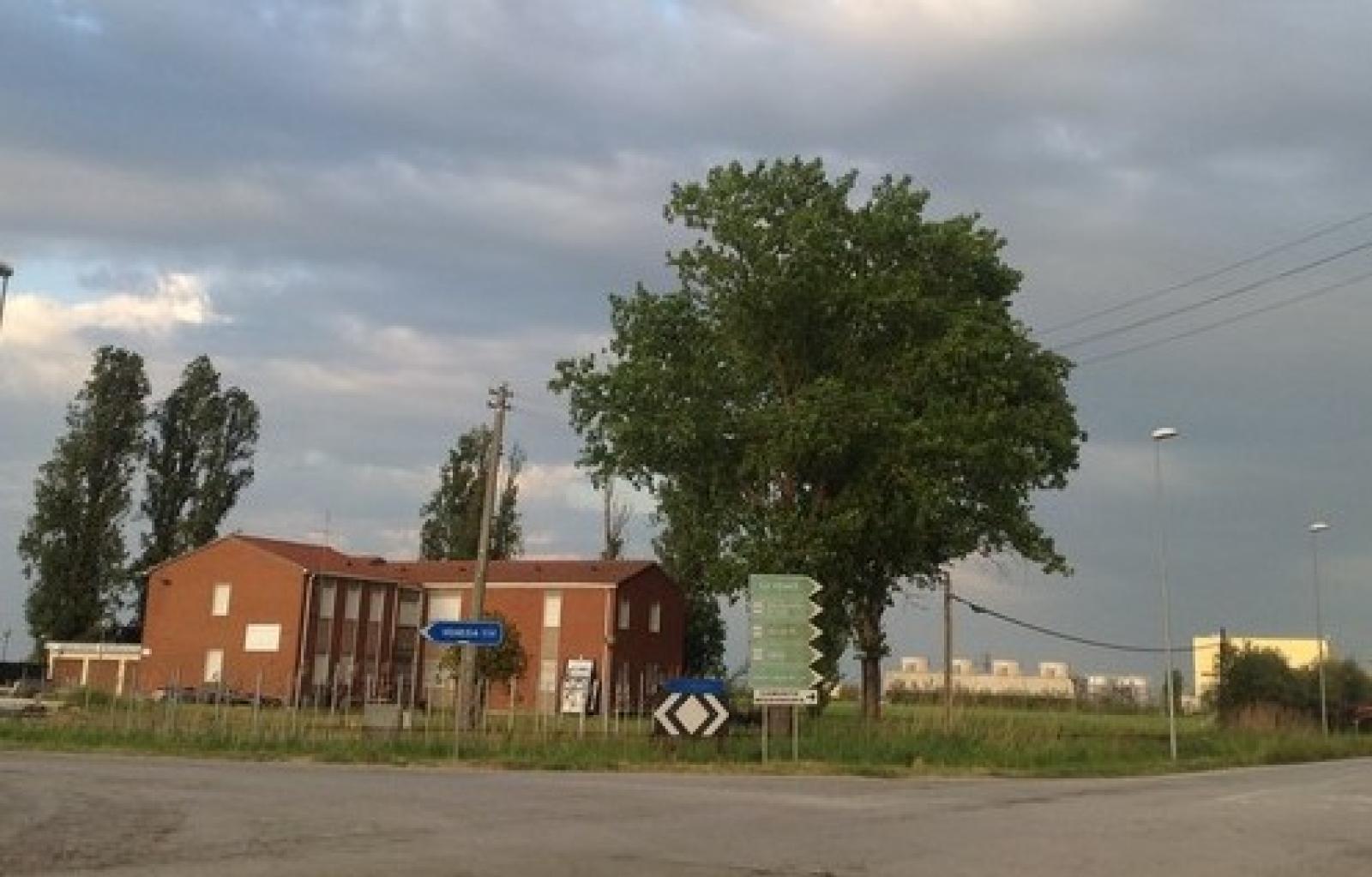 ex zuccherificio porto viro.JPG