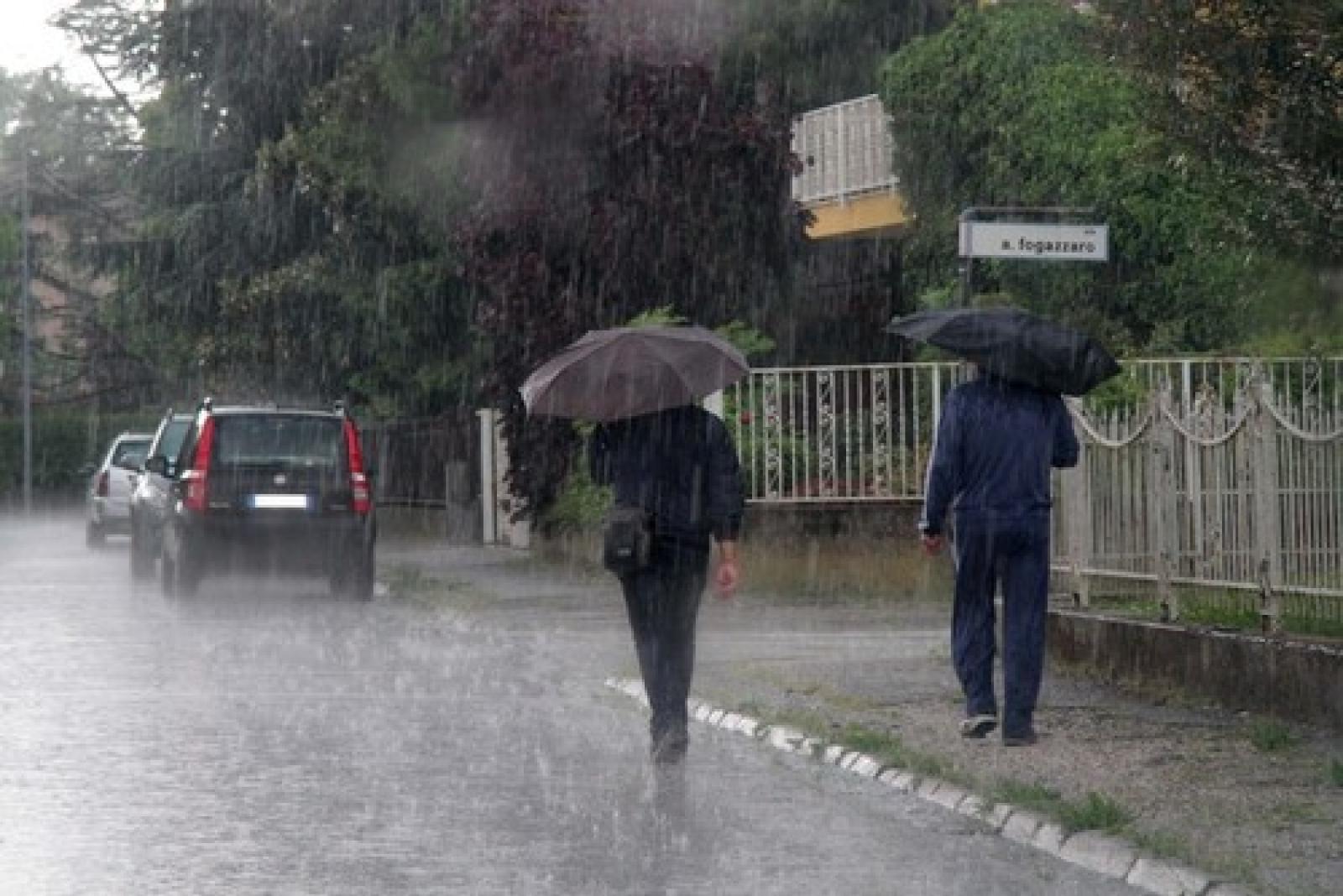 Pioggia e vento, luned&igrave; da lupi in Veneto
