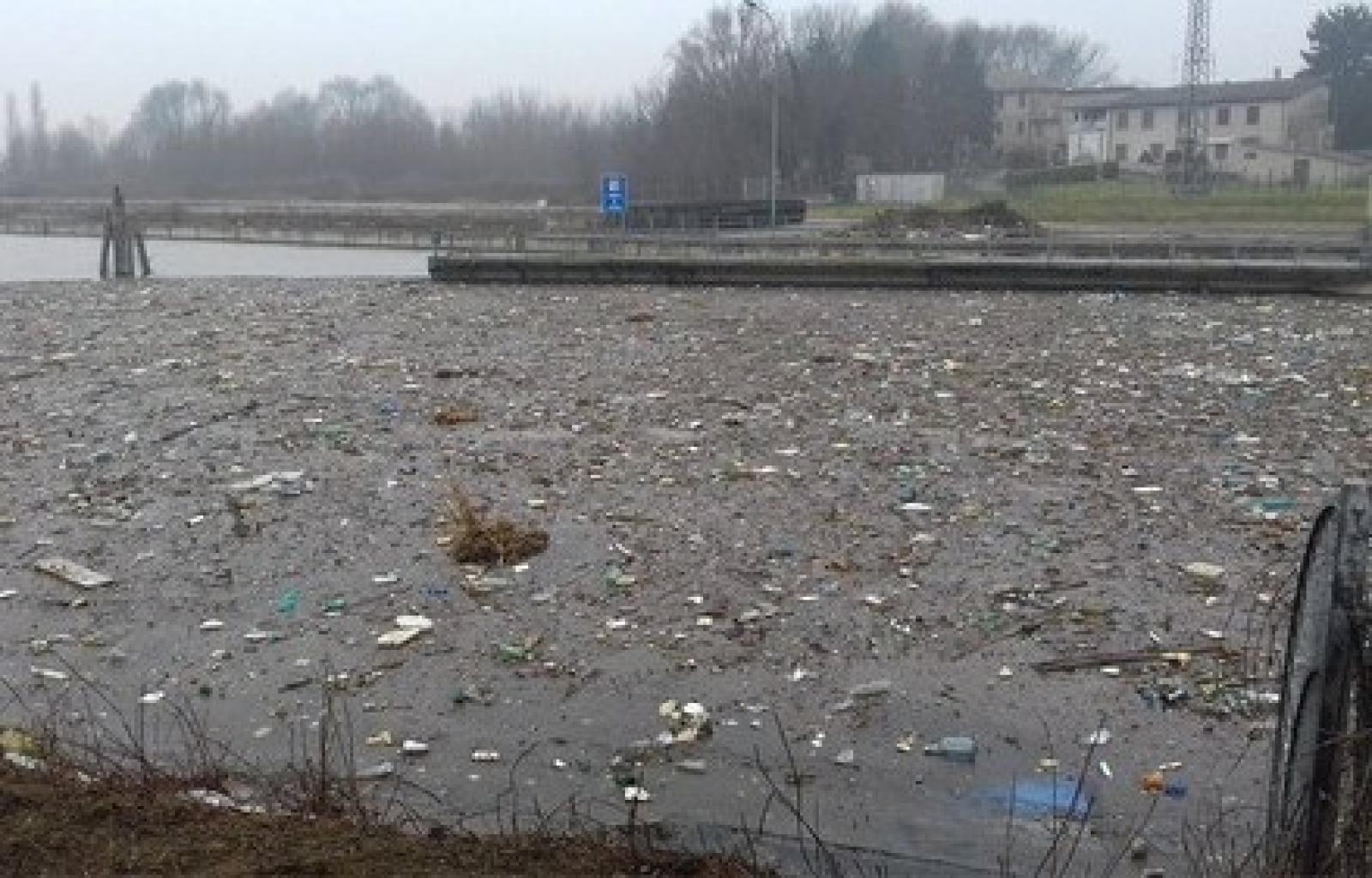 pattume galleggiante (1).jpg