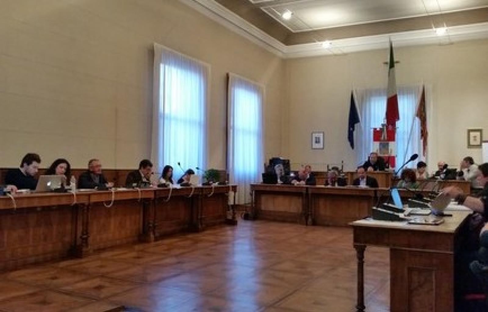 consiglio comunale lendinara 2017.jpg
