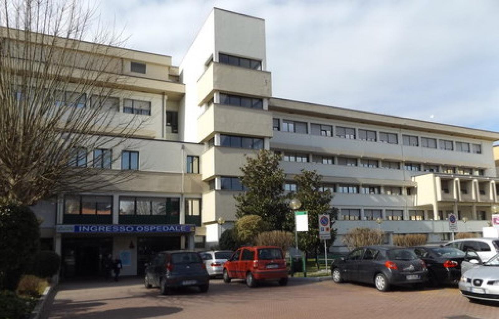 OSPEDALE Ingresso al Santa Maria Regina degli Ange