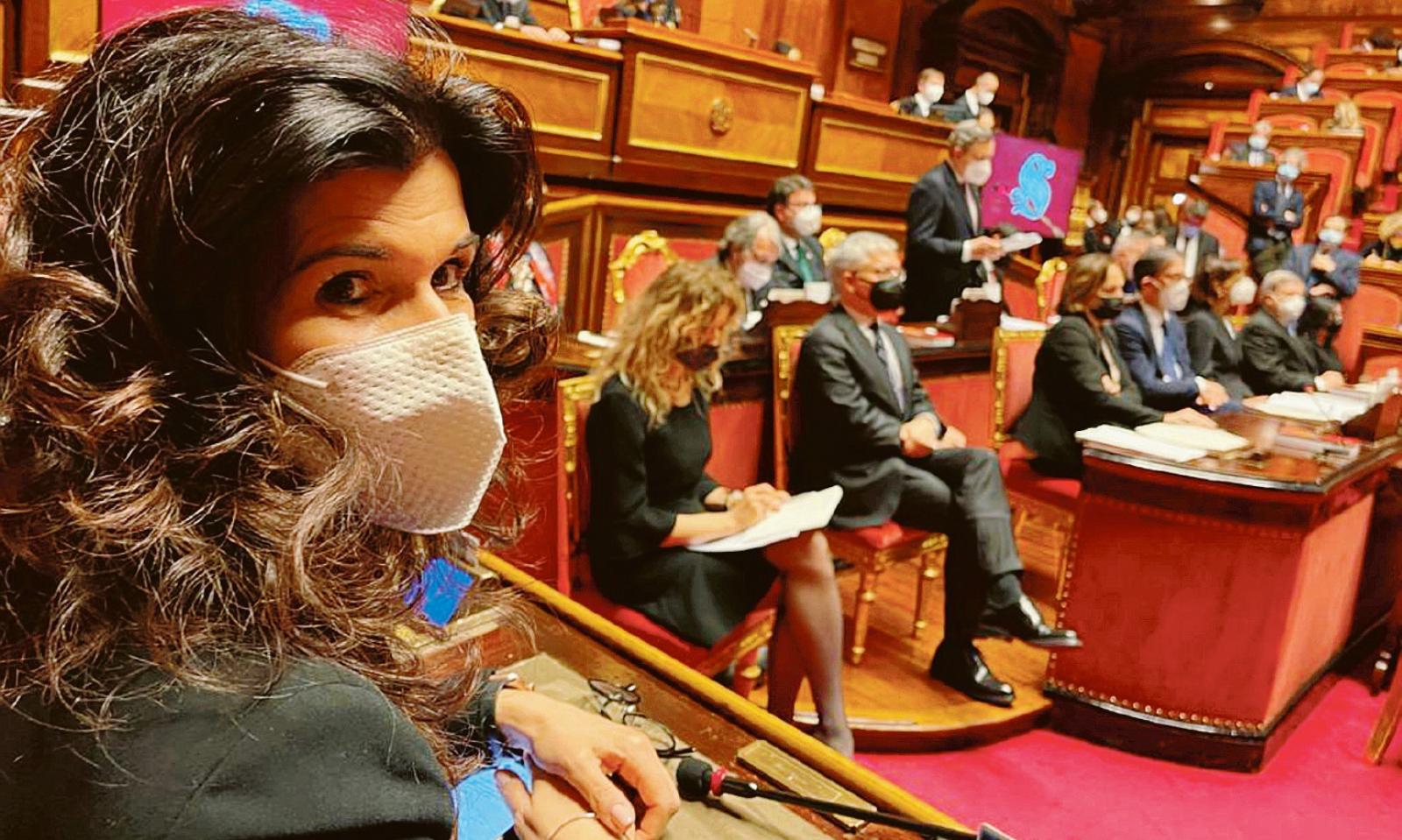 &ldquo;Tutti al lavoro per Berlusconi&rdquo;