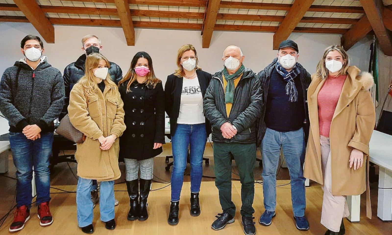 Piscina, il sindaco: "Ho chiesto di riaprirla"