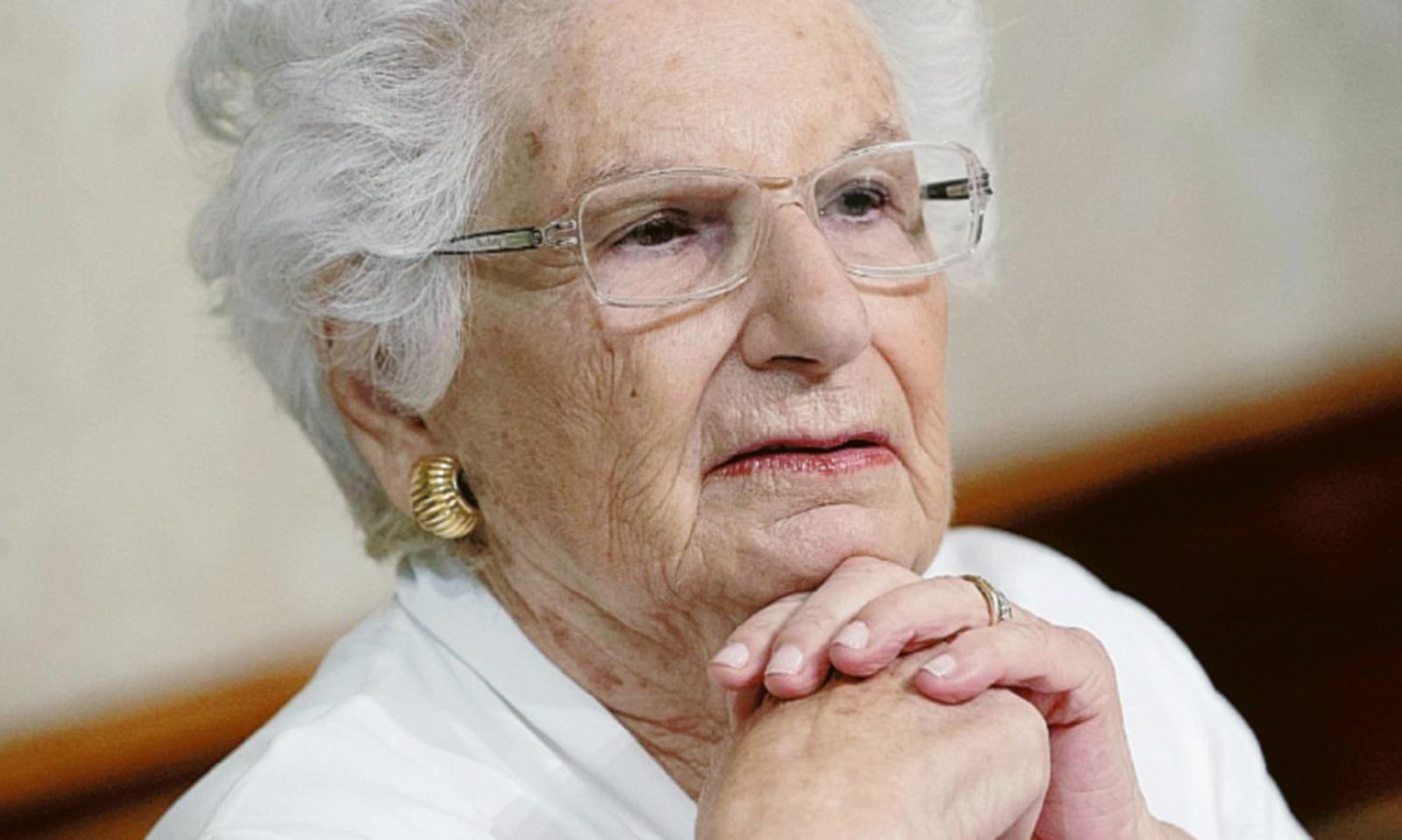 "Cittadinanza negata a Liliana": parte la raccolta firme