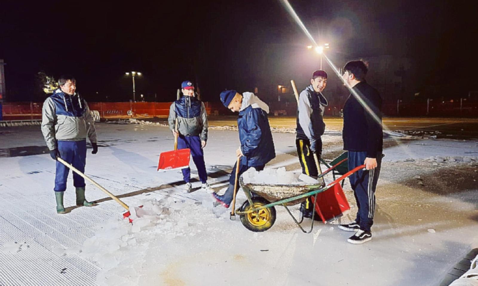 Addio pista di ghiaccio, ora i lavori