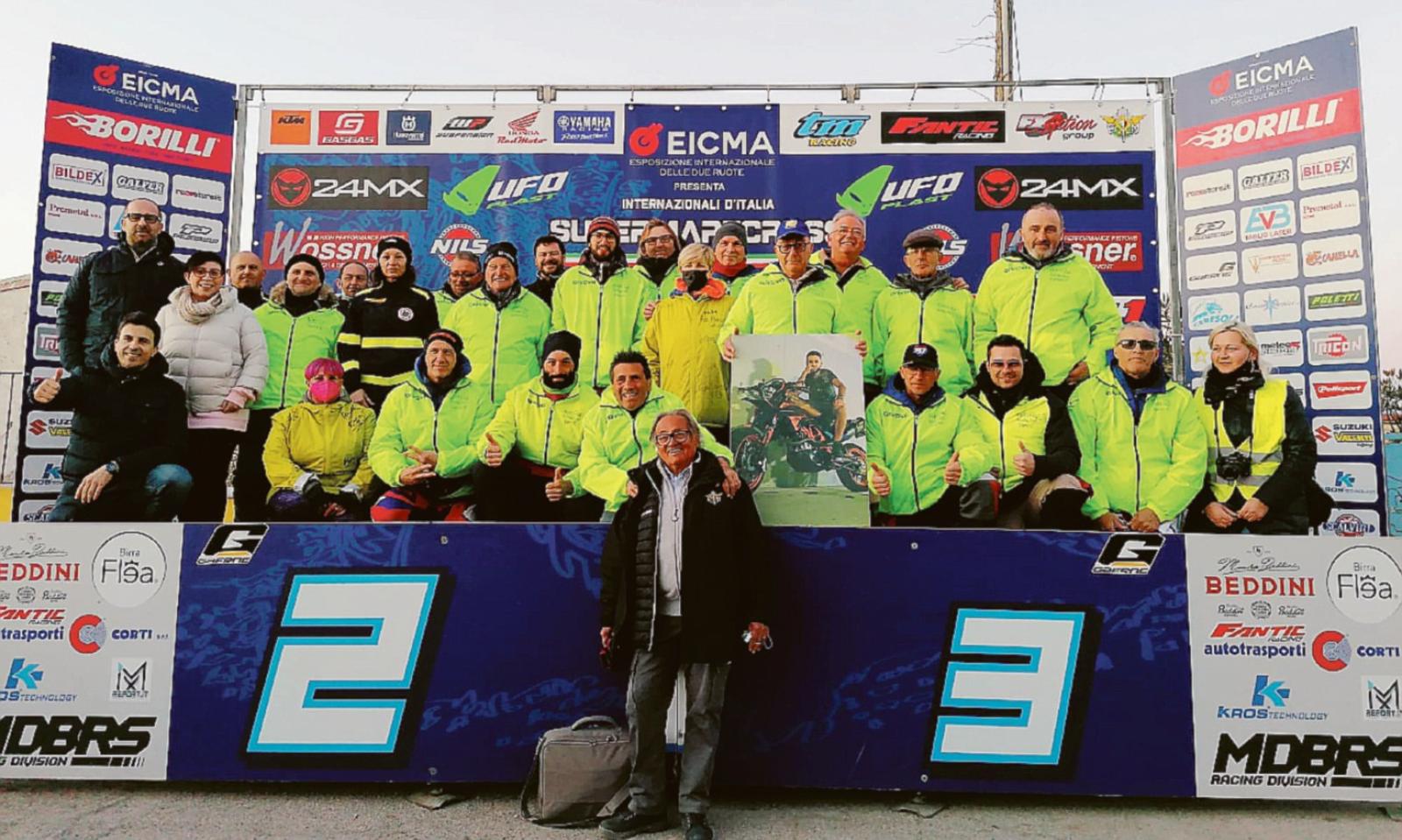 Rombo di motori, adrenalina in spiaggia