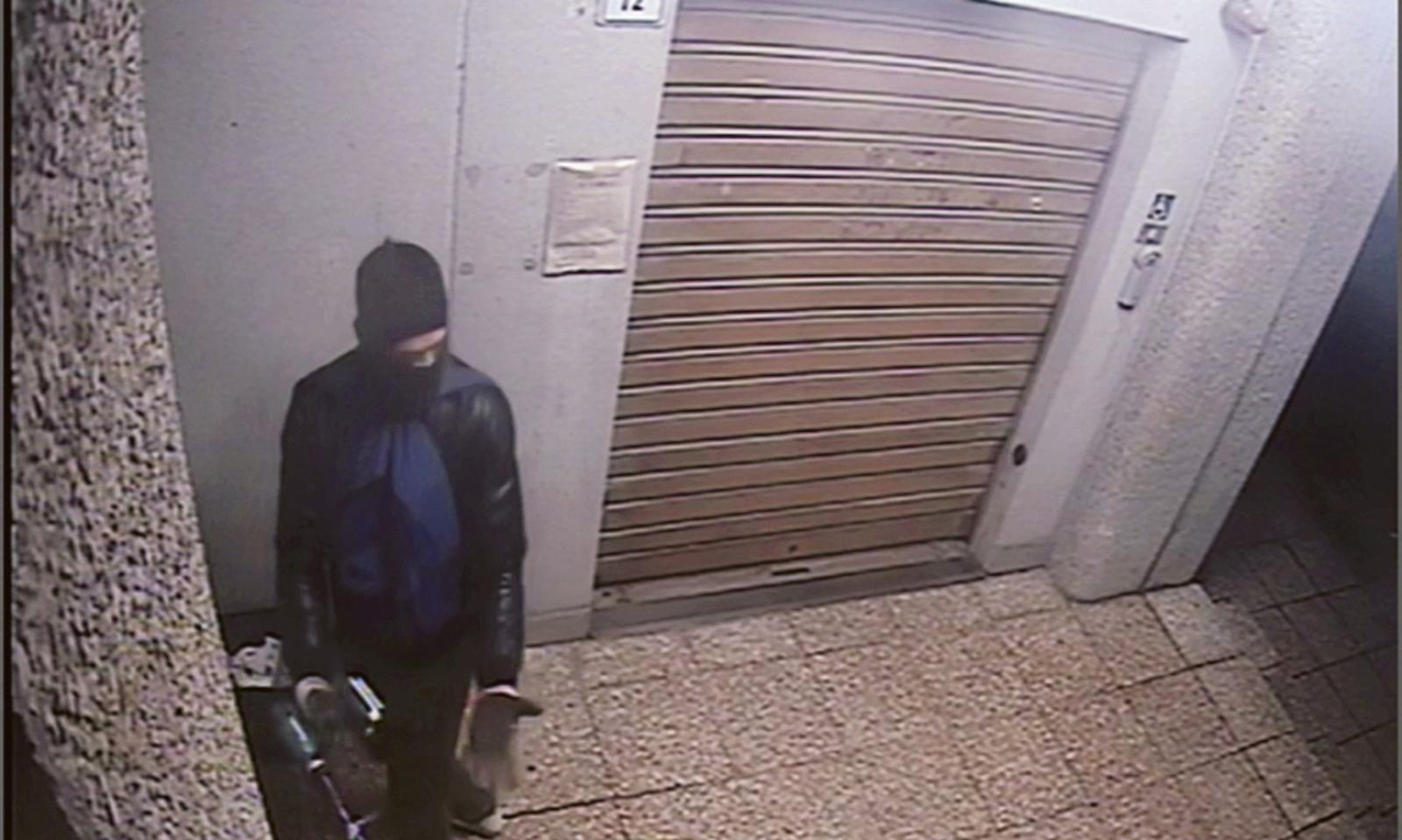 Caccia al bandito del Postamat