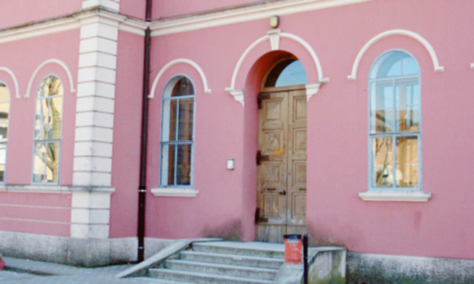 Primaria, l&rsquo;orario diventa un caso