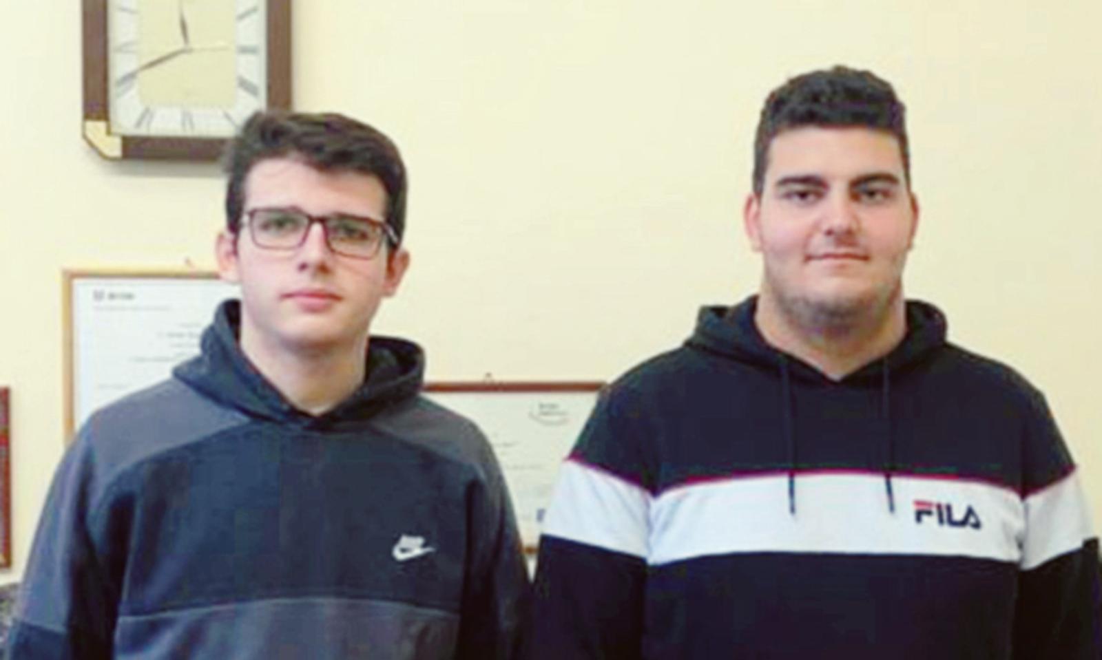 Due studenti soccorrono e salvano una donna