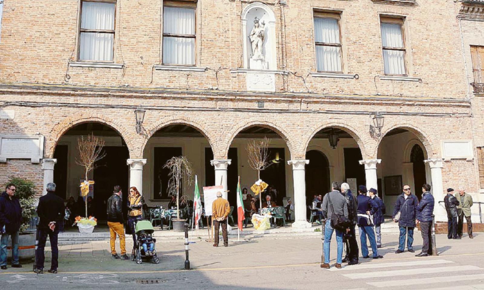 Pi&ugrave; sosta a rotazione in centro