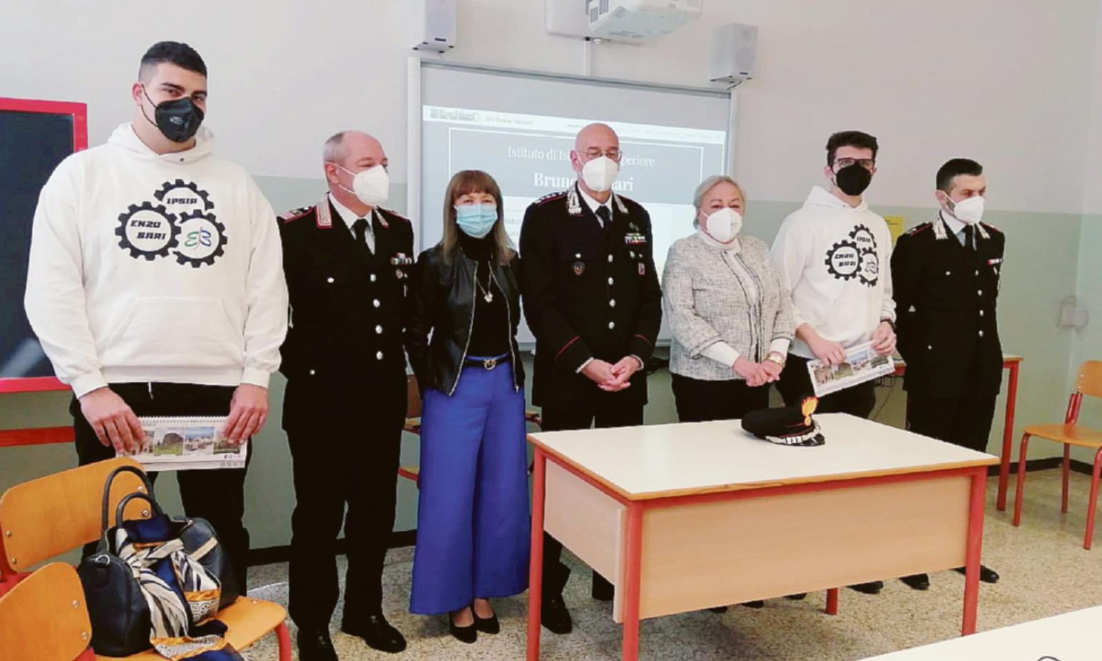 Due studenti salvano una donna, premiati