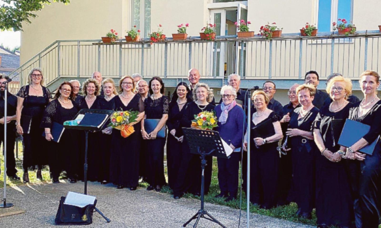 Canti e emozioni per gli anziani